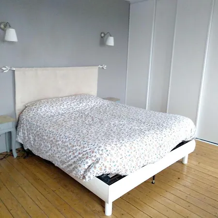 House With 4 Bedrooms In Sur Seulles With Enclosed Garden And Wifi 15 Km From The Beach Hébergement de vacances