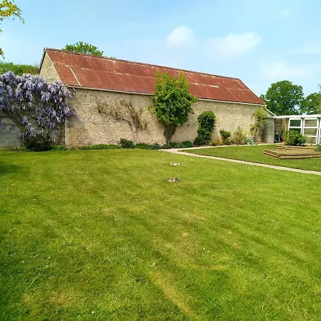 House With 4 Bedrooms In Sur Seulles With Enclosed Garden And Wifi 15 Km From The Beach *